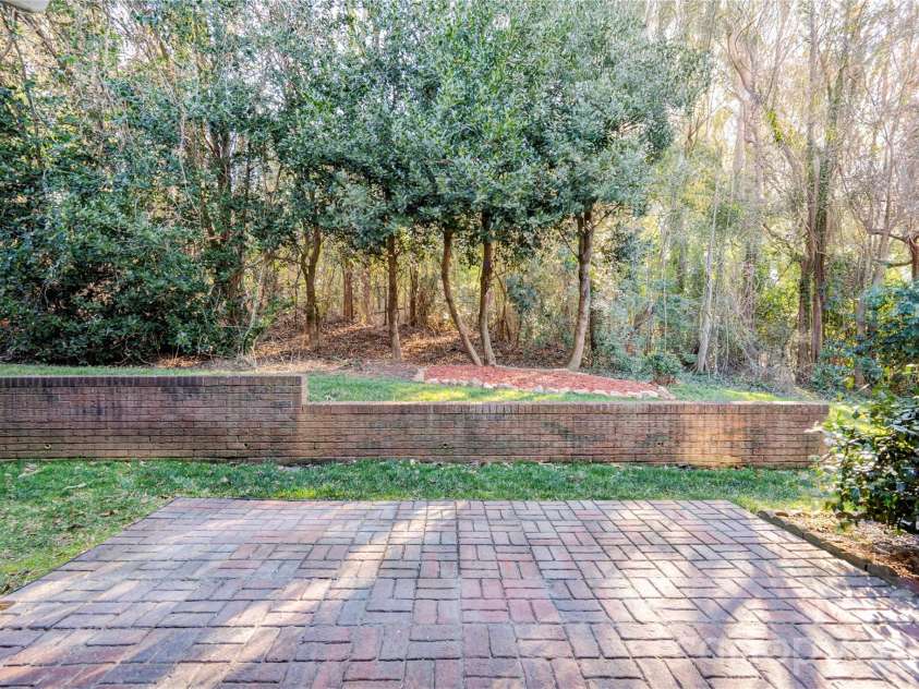 150 Columns Circle, Shelby, NC 28150.  MLS# CAR4323009, YatesRealty ID 7590. Rear Patio/Yard