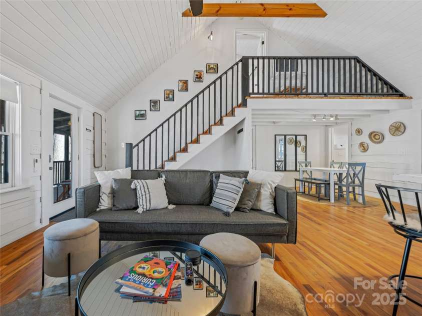 55 Clover Trail, Marshall, NC 28753.  MLS# CAR4231147, YatesRealty ID 7592. 