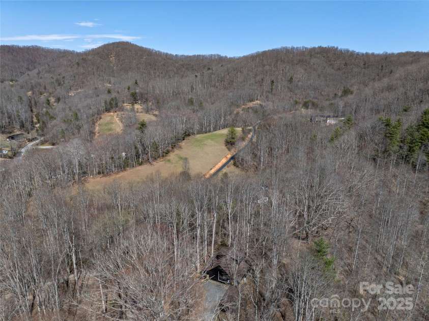 55 Clover Trail, Marshall, NC 28753.  MLS# CAR4231147, YatesRealty ID 7592. 