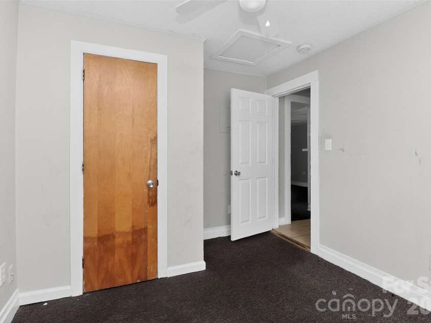 1102 Davidson Avenue, Gastonia, NC 28052.  MLS# CAR4353098, YatesRealty ID 7593. 