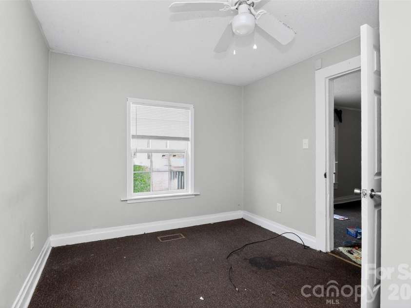 1102 Davidson Avenue, Gastonia, NC 28052.  MLS# CAR4353098, YatesRealty ID 7593. 