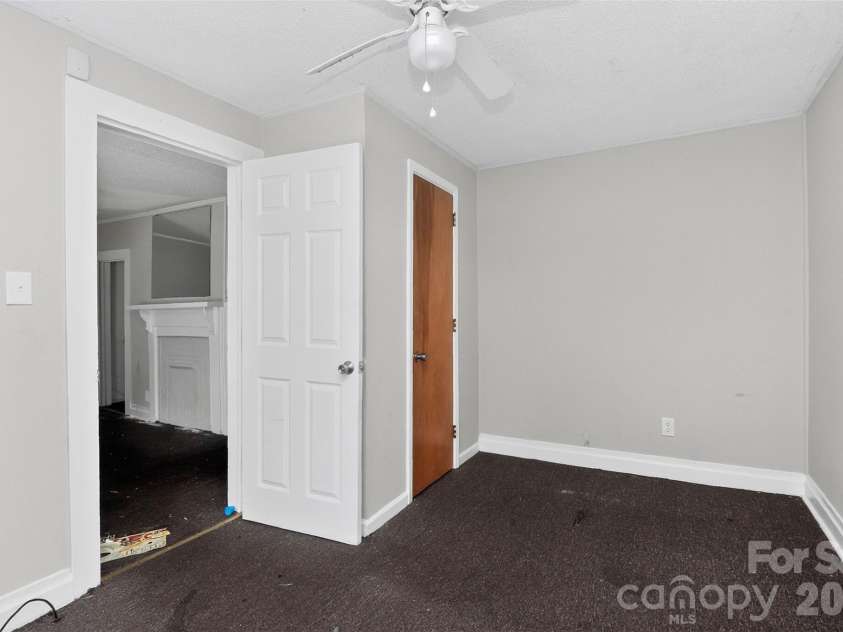 1102 Davidson Avenue, Gastonia, NC 28052.  MLS# CAR4353098, YatesRealty ID 7593. 