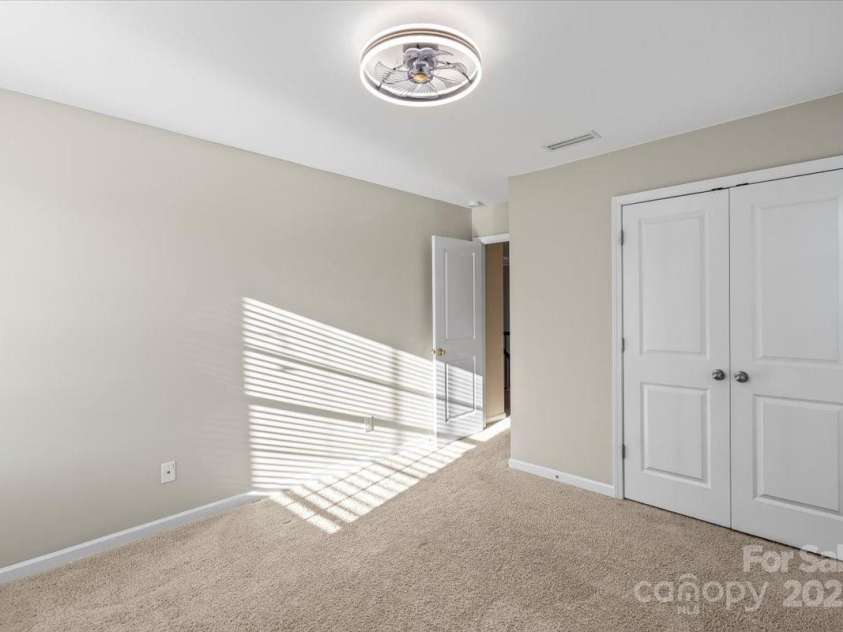 136 Margo Lane, Statesville, NC 28677.  MLS# CAR4214570, YatesRealty ID 7595. 