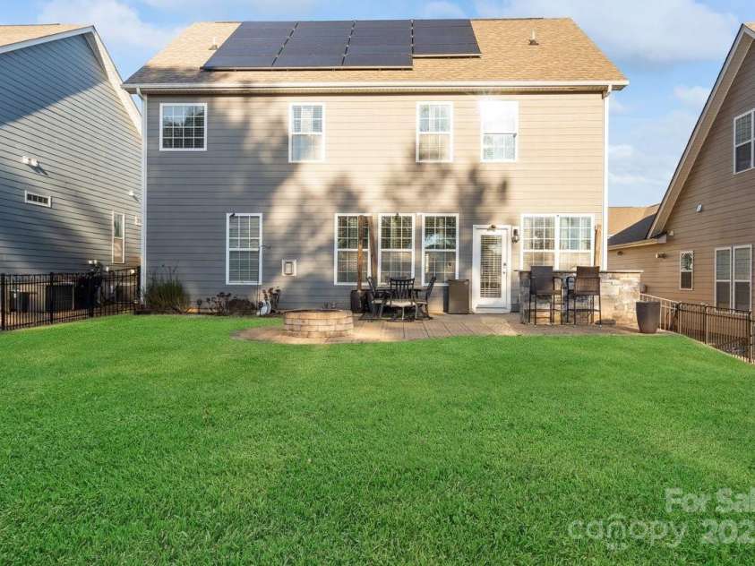 136 Margo Lane, Statesville, NC 28677.  MLS# CAR4214570, YatesRealty ID 7595. 