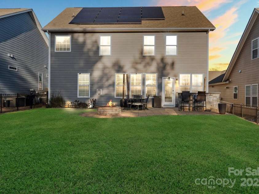 136 Margo Lane, Statesville, NC 28677.  MLS# CAR4214570, YatesRealty ID 7595. 