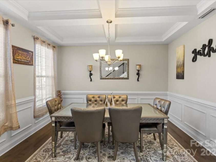 136 Margo Lane, Statesville, NC 28677.  MLS# CAR4214570, YatesRealty ID 7595. Formal dining room great for entertaining