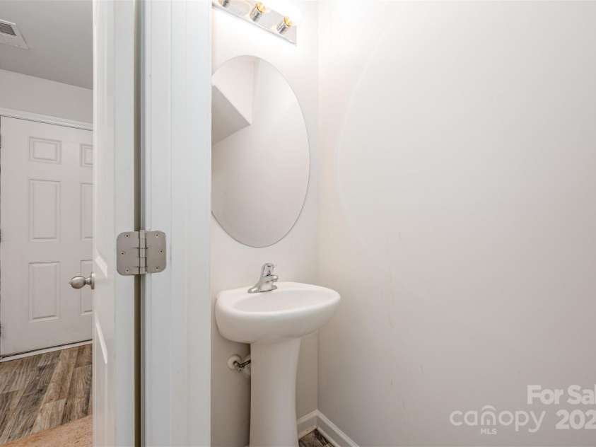 109 Landon Court, Shelby, NC 28152.  MLS# CAR4313682, YatesRealty ID 7596. 