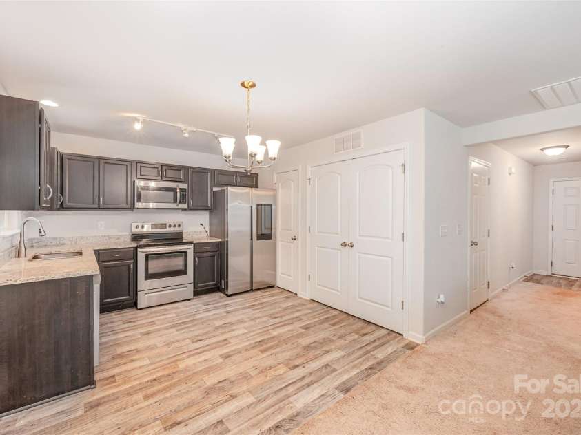 109 Landon Court, Shelby, NC 28152.  MLS# CAR4313682, YatesRealty ID 7596. 