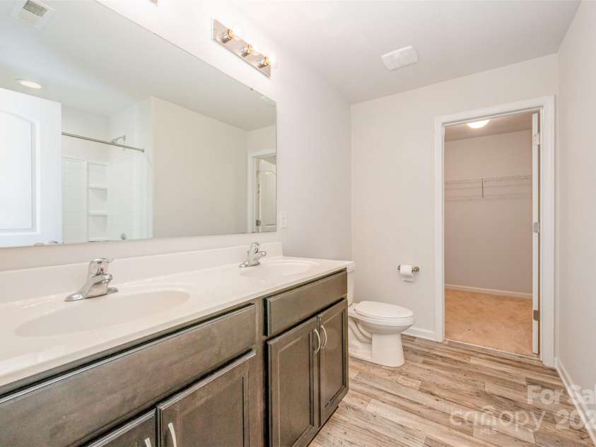 109 Landon Court, Shelby, NC 28152.  MLS# CAR4313682, YatesRealty ID 7596. 