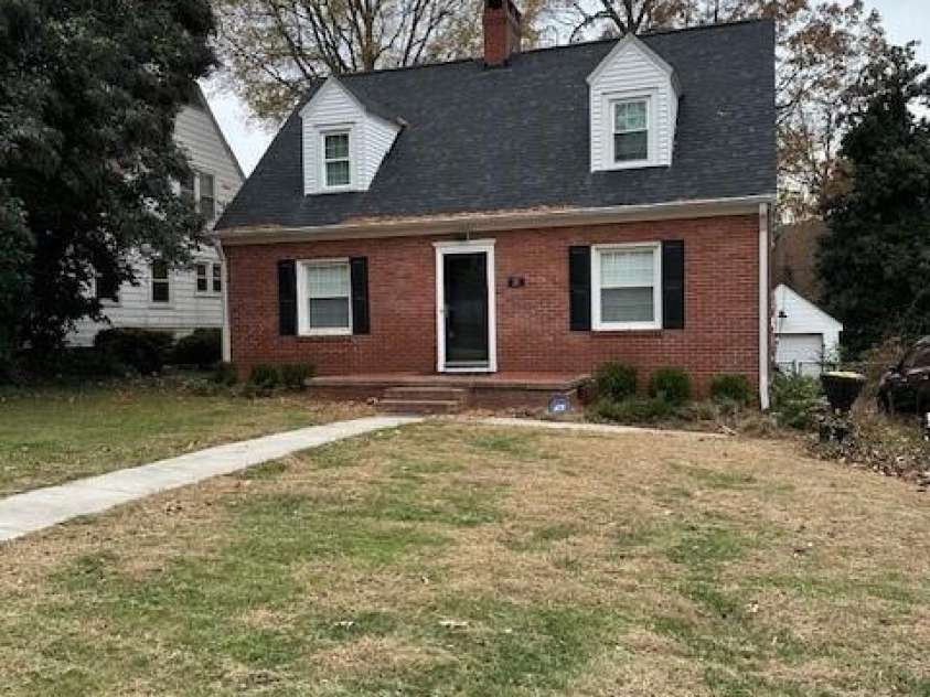 721 Forrest Street, High Point, NC 27262.  MLS# CAR4326036, YatesRealty ID 7596. 