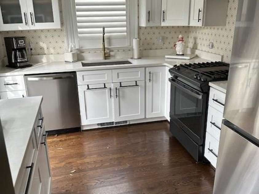 721 Forrest Street, High Point, NC 27262.  MLS# CAR4326036, YatesRealty ID 7596. 