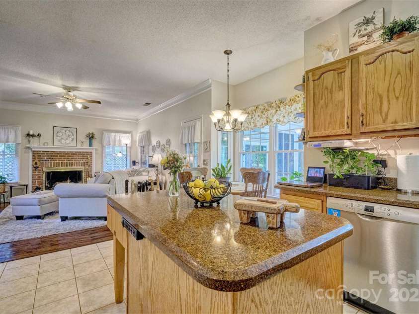 394 Runnymede Drive, Rock Hill, SC 29732.  MLS# CAR4244719, YatesRealty ID 7597. 