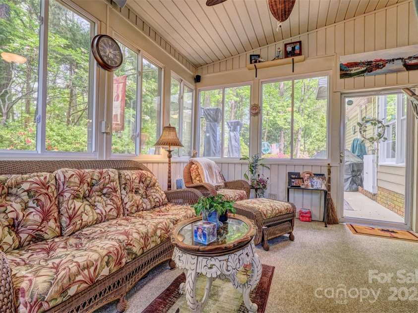 394 Runnymede Drive, Rock Hill, SC 29732.  MLS# CAR4244719, YatesRealty ID 7597. 