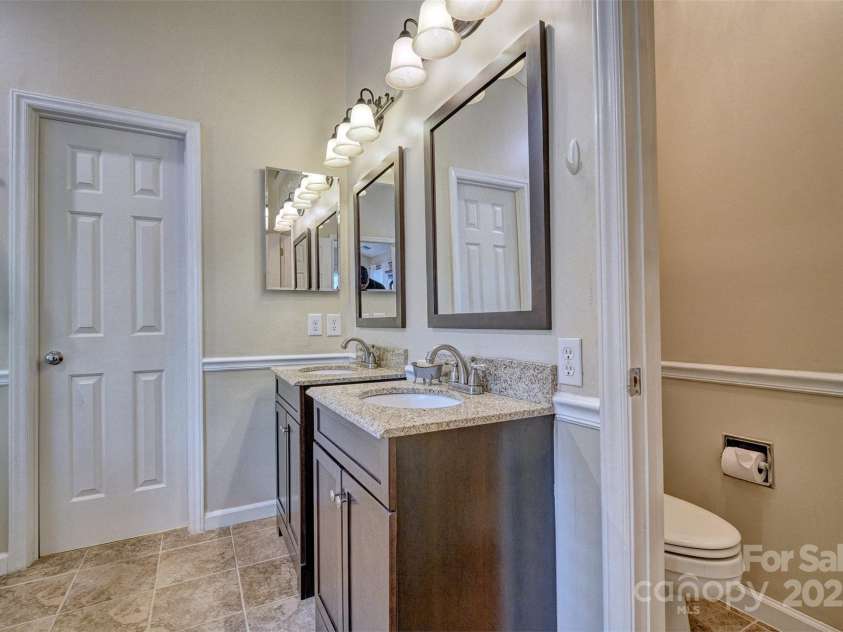 394 Runnymede Drive, Rock Hill, SC 29732.  MLS# CAR4244719, YatesRealty ID 7597. 