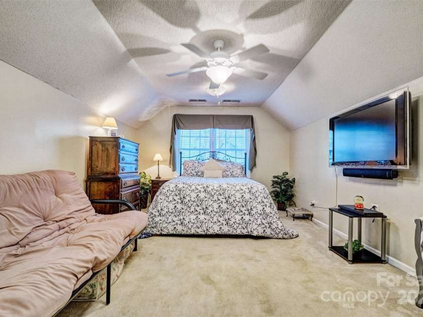 394 Runnymede Drive, Rock Hill, SC 29732.  MLS# CAR4244719, YatesRealty ID 7597. 