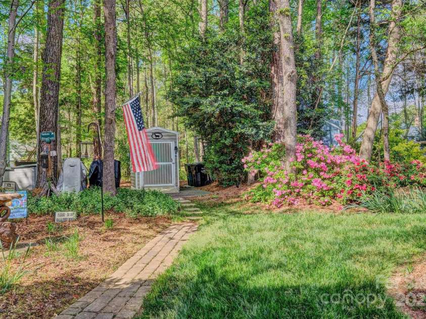 394 Runnymede Drive, Rock Hill, SC 29732.  MLS# CAR4244719, YatesRealty ID 7597. 