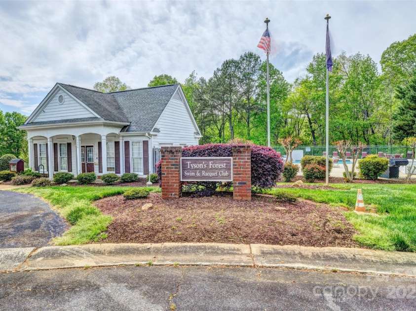 394 Runnymede Drive, Rock Hill, SC 29732.  MLS# CAR4244719, YatesRealty ID 7597. 