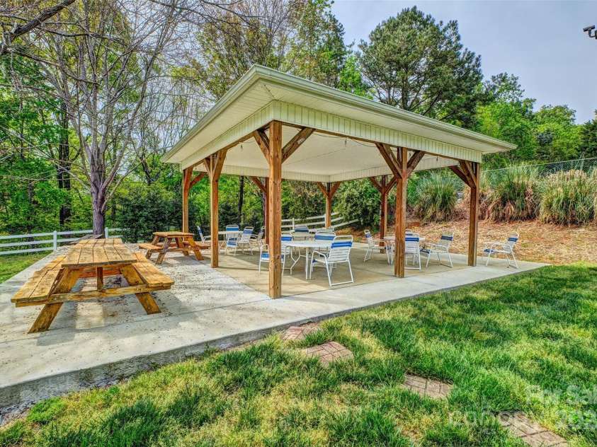 394 Runnymede Drive, Rock Hill, SC 29732.  MLS# CAR4244719, YatesRealty ID 7597. 