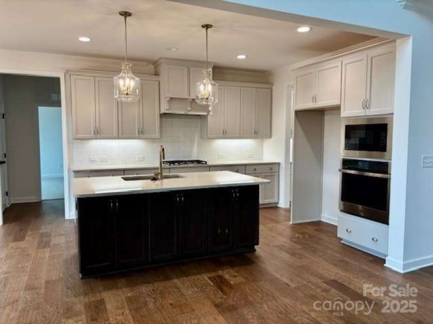 120 Adalyn Ivy Lane, Mooresville, NC 28115.  MLS# CAR4249966, YatesRealty ID 7598. Kitchen