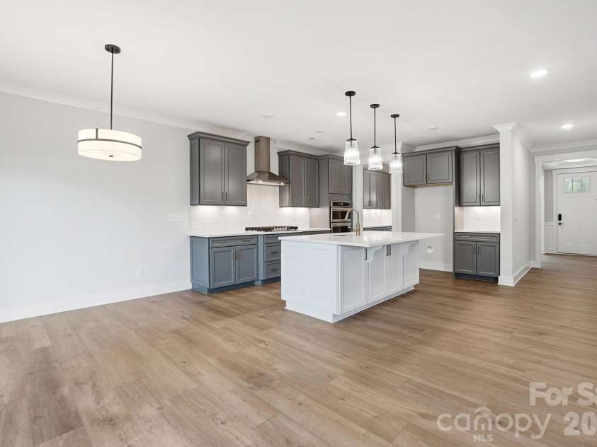 5080 McLaughlin Loop, Waxhaw, NC 28173.  MLS# CAR4349014, YatesRealty ID 7598. Breakfast Area