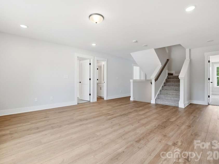 5080 McLaughlin Loop, Waxhaw, NC 28173.  MLS# CAR4349014, YatesRealty ID 7598. Loft