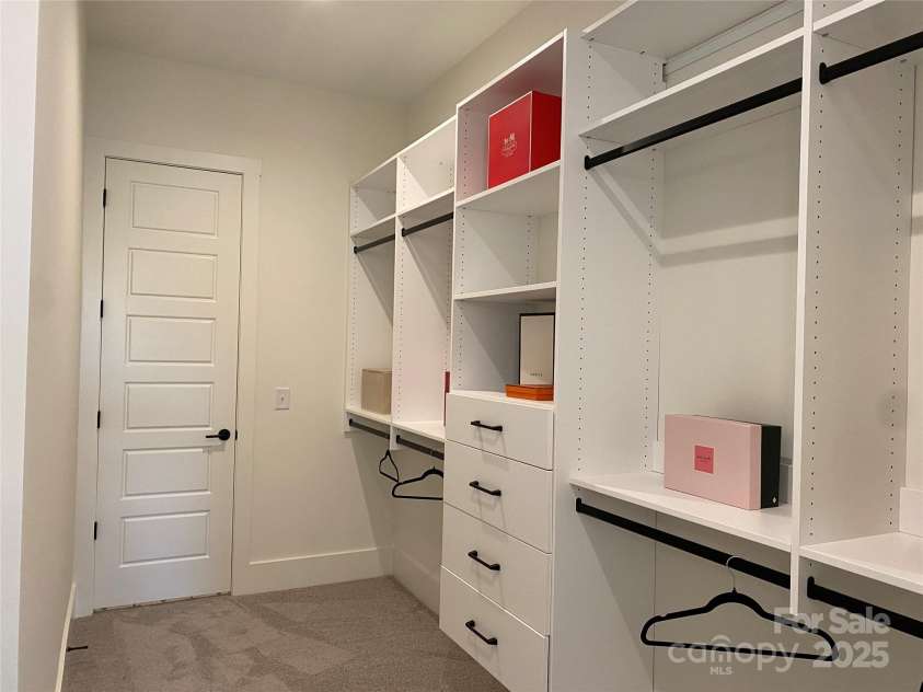 19044 Newburg Hill Road, Davidson, NC 28036.  MLS# CAR4248042, YatesRealty ID 7599. 