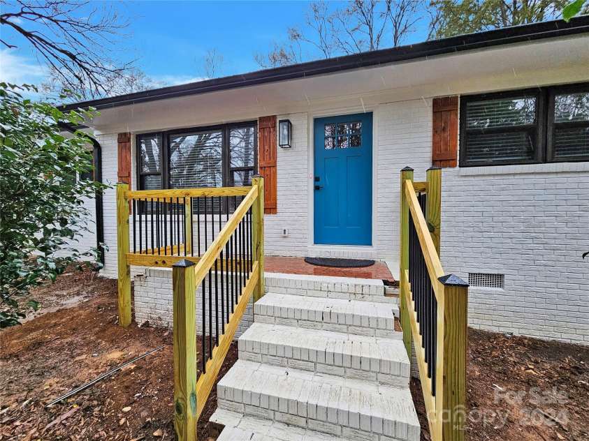 533 Amon Lane, Pineville, NC 28134.  MLS# CAR4108397, YatesRealty ID 76. 