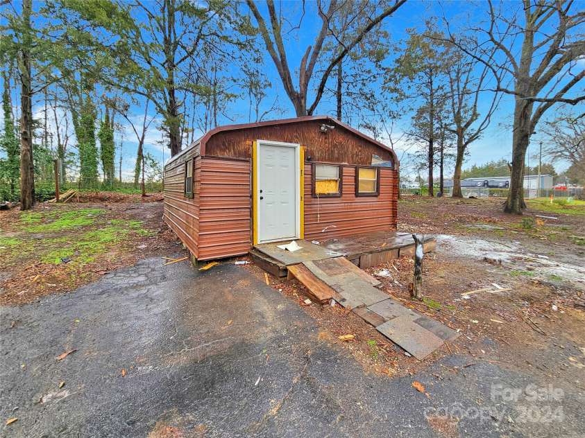 533 Amon Lane, Pineville, NC 28134.  MLS# CAR4108397, YatesRealty ID 76. 