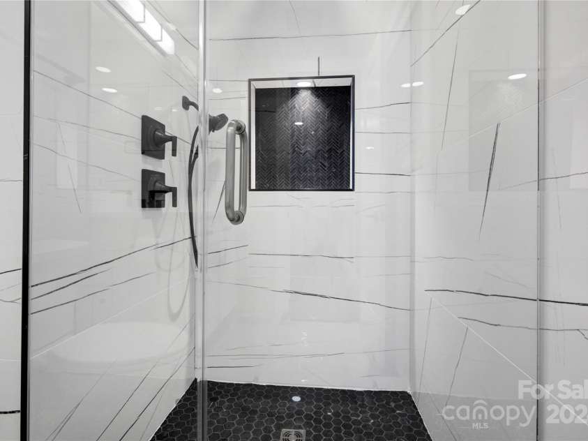 533 Amon Lane, Pineville, NC 28134.  MLS# CAR4108397, YatesRealty ID 76. 