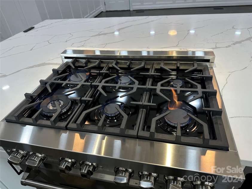 533 Amon Lane, Pineville, NC 28134.  MLS# CAR4108397, YatesRealty ID 76. 