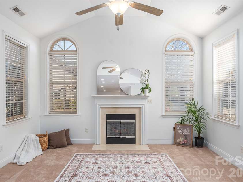 122 Outlook Circle, Swannanoa, NC 28778.  MLS# CAR4333481, YatesRealty ID 760. 