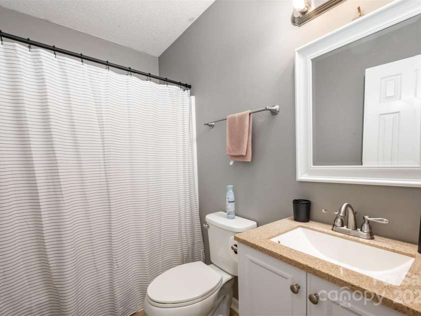 302 Nottingham Way, Wadesboro, NC 28170.  MLS# CAR4316786, YatesRealty ID 760. Bathroom 3