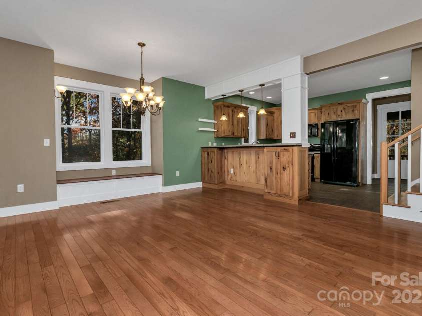 241 Fern Way, Black Mountain, NC 28711.  MLS# CAR4196971, YatesRealty ID 7601. 