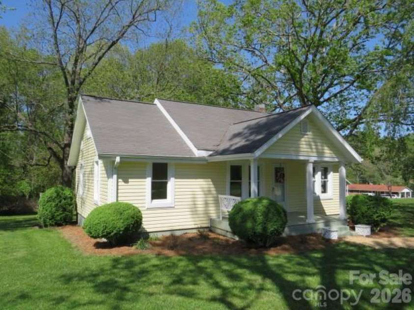 736 Country Club Drive, State Road, NC 28676.  MLS# CAR4342097, YatesRealty ID 7601. 