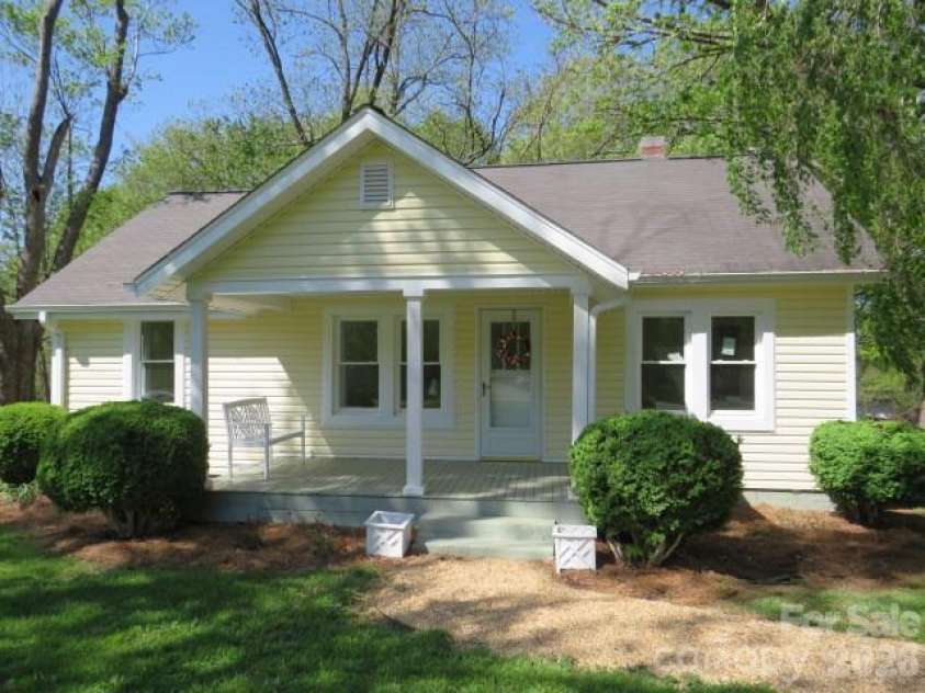 736 Country Club Drive, State Road, NC 28676.  MLS# CAR4342097, YatesRealty ID 7601. 