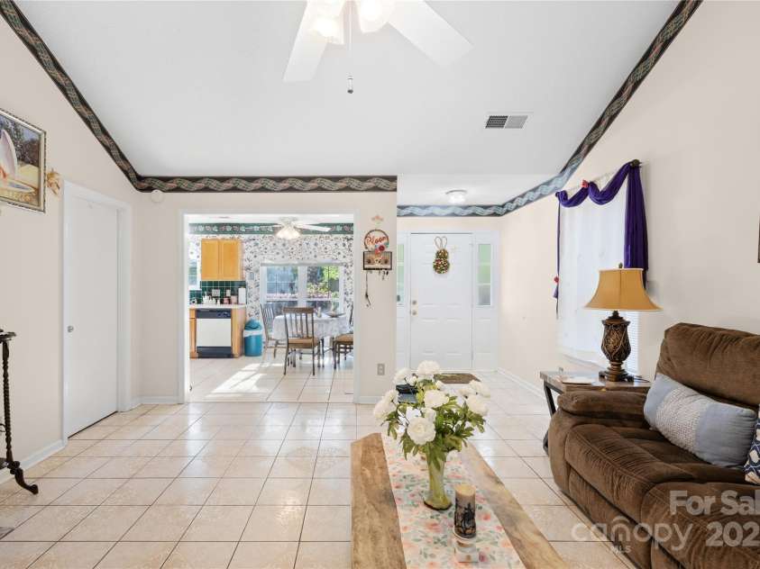 12305 Portrush Lane, Charlotte, NC 28273.  MLS# CAR4247672, YatesRealty ID 7602. 