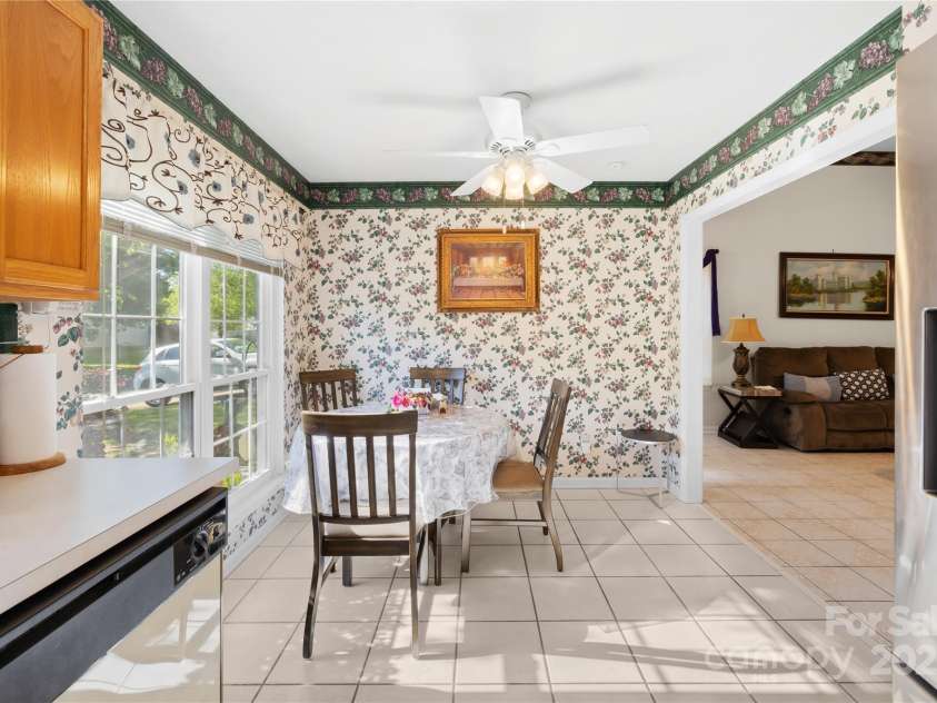 12305 Portrush Lane, Charlotte, NC 28273.  MLS# CAR4247672, YatesRealty ID 7602. 