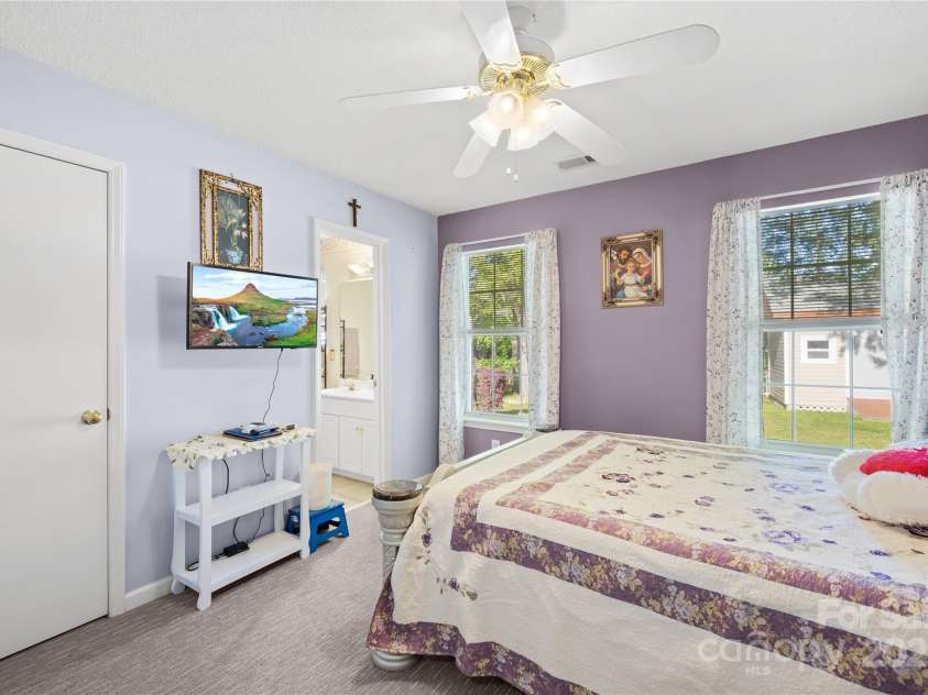 12305 Portrush Lane, Charlotte, NC 28273.  MLS# CAR4247672, YatesRealty ID 7602. 