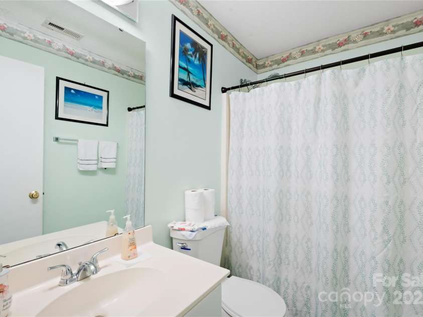 12305 Portrush Lane, Charlotte, NC 28273.  MLS# CAR4247672, YatesRealty ID 7602. 