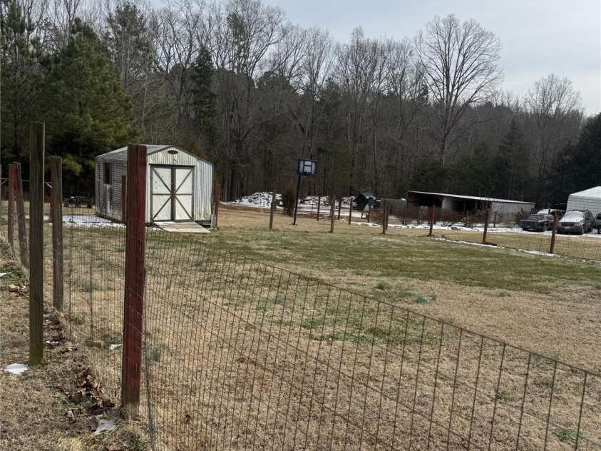 895 Cooper Road, Salisbury, NC 28147.  MLS# CAR4341570, YatesRealty ID 7602. 