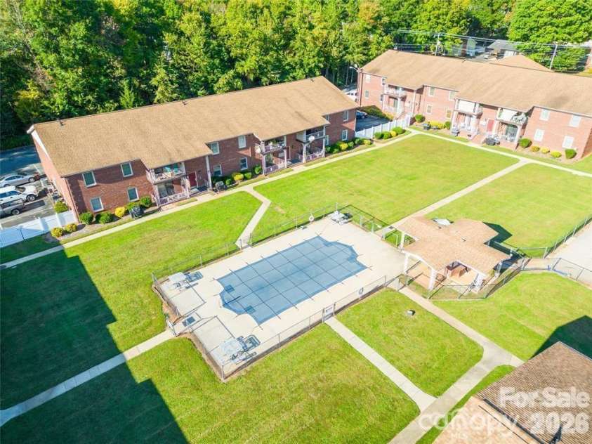 103 Carriage House Drive, Kannapolis, NC 28081.  MLS# CAR4397431, YatesRealty ID 7604. 