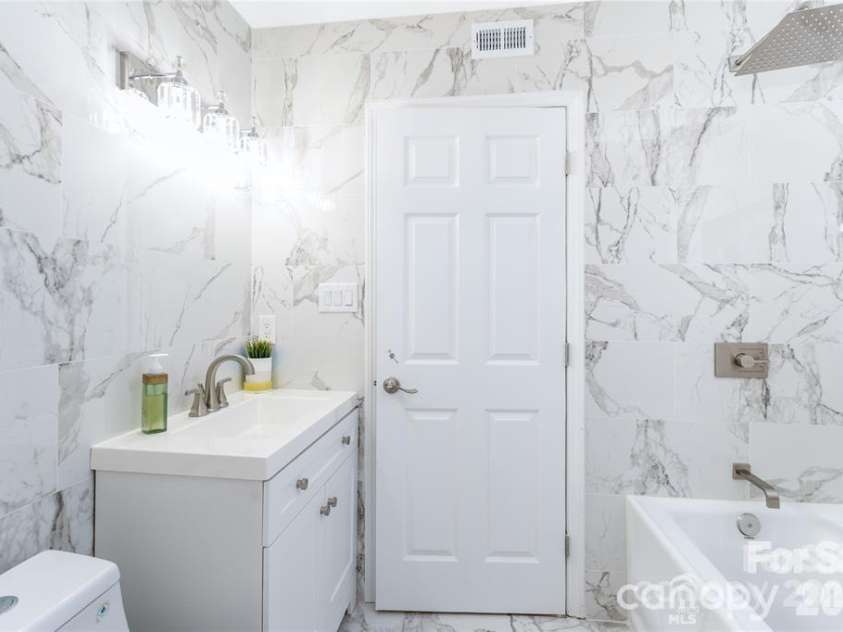 103 Carriage House Drive, Kannapolis, NC 28081.  MLS# CAR4397431, YatesRealty ID 7604. 