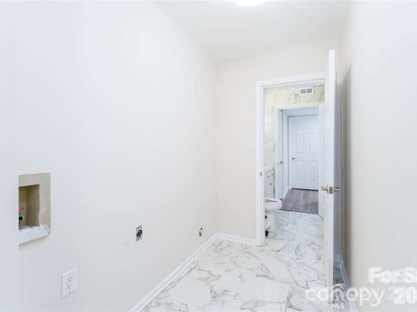 103 Carriage House Drive, Kannapolis, NC 28081.  MLS# CAR4397431, YatesRealty ID 7604. 