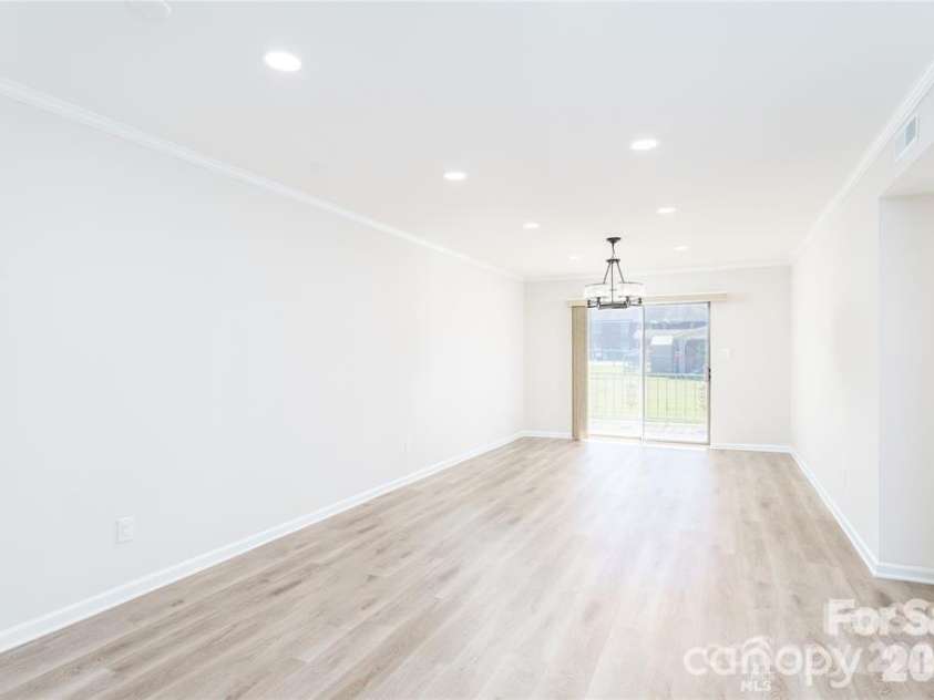 103 Carriage House Drive, Kannapolis, NC 28081.  MLS# CAR4397431, YatesRealty ID 7604. 