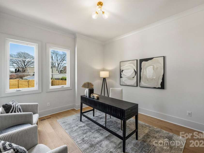 2325 Winthrop Avenue, Charlotte, NC 28203.  MLS# CAR4232074, YatesRealty ID 7604. 