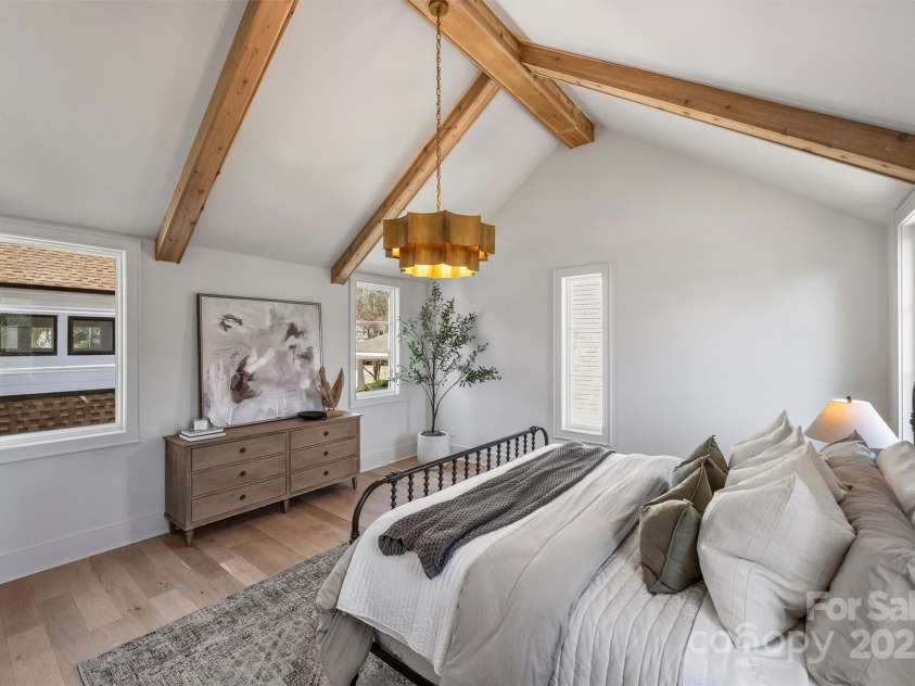 2325 Winthrop Avenue, Charlotte, NC 28203.  MLS# CAR4232074, YatesRealty ID 7604. 