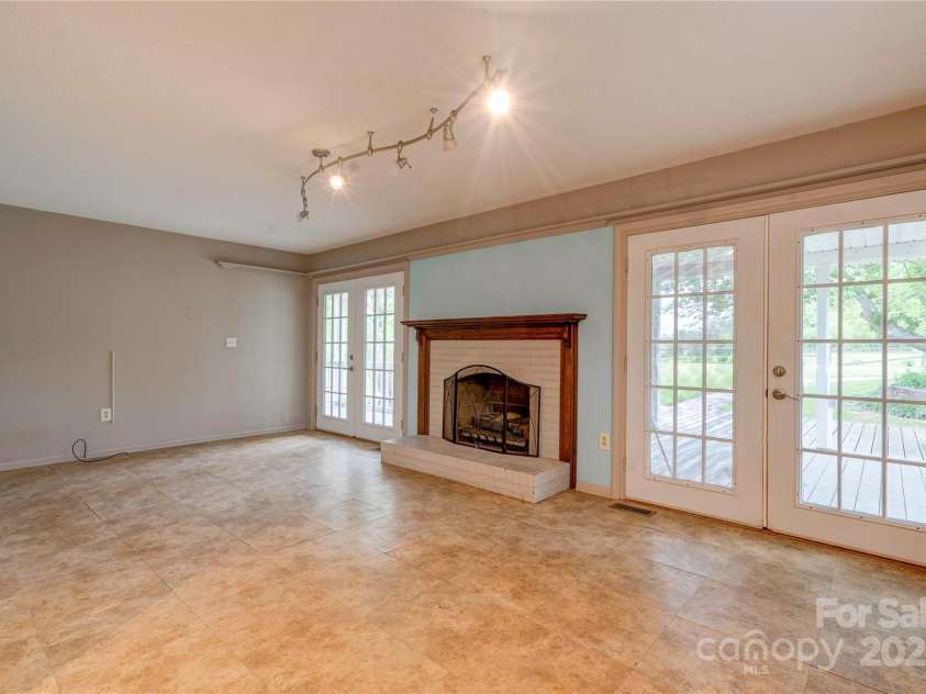 104 Cutter Court, Lawndale, NC 28090.  MLS# CAR4250473, YatesRealty ID 7605. Living Room