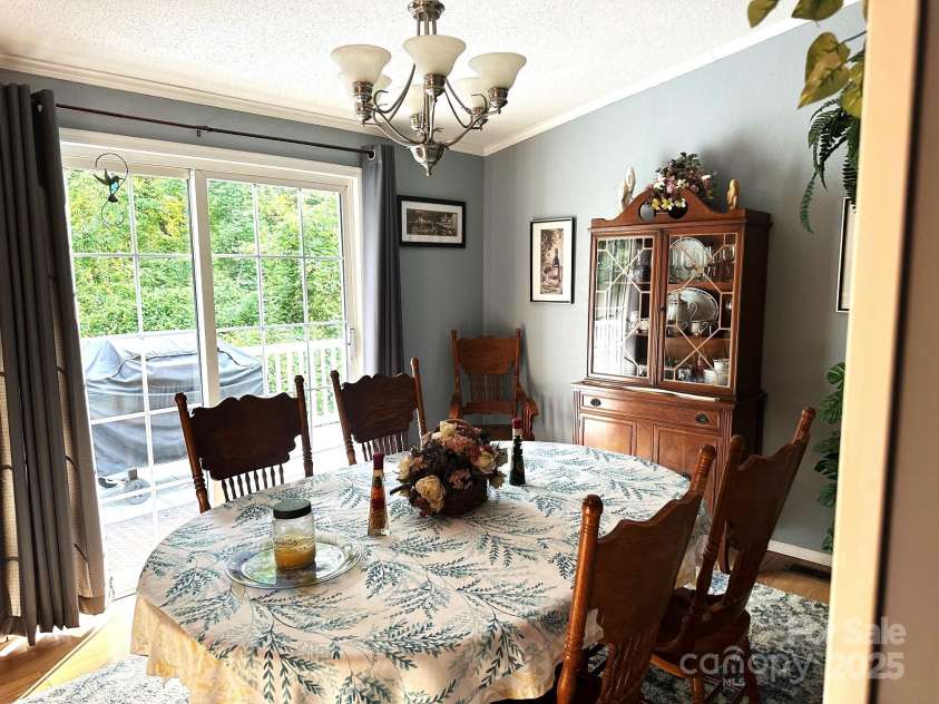 251 Rainbow Rapids Road, Rutherfordton, NC 28139.  MLS# CAR4161687, YatesRealty ID 7605. Dining area