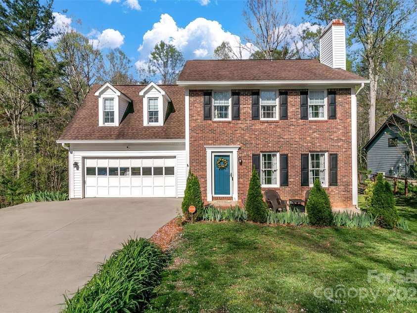 6 Southchase Drive, Fletcher, NC 28732.  MLS# CAR4245969, YatesRealty ID 7606. 