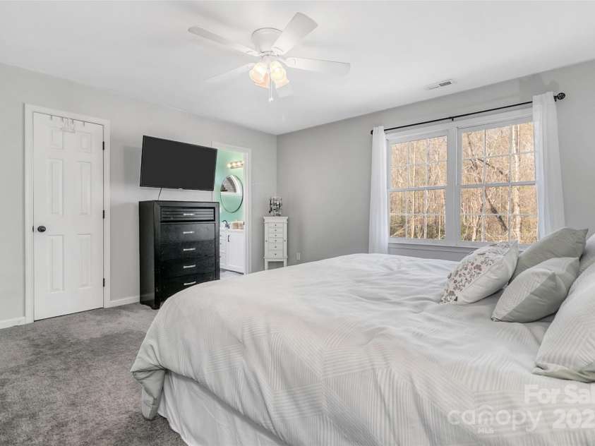 6 Southchase Drive, Fletcher, NC 28732.  MLS# CAR4245969, YatesRealty ID 7606. 